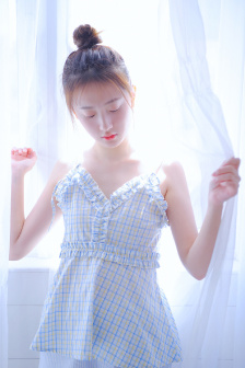 年轻的小婊3韩剧中文版…